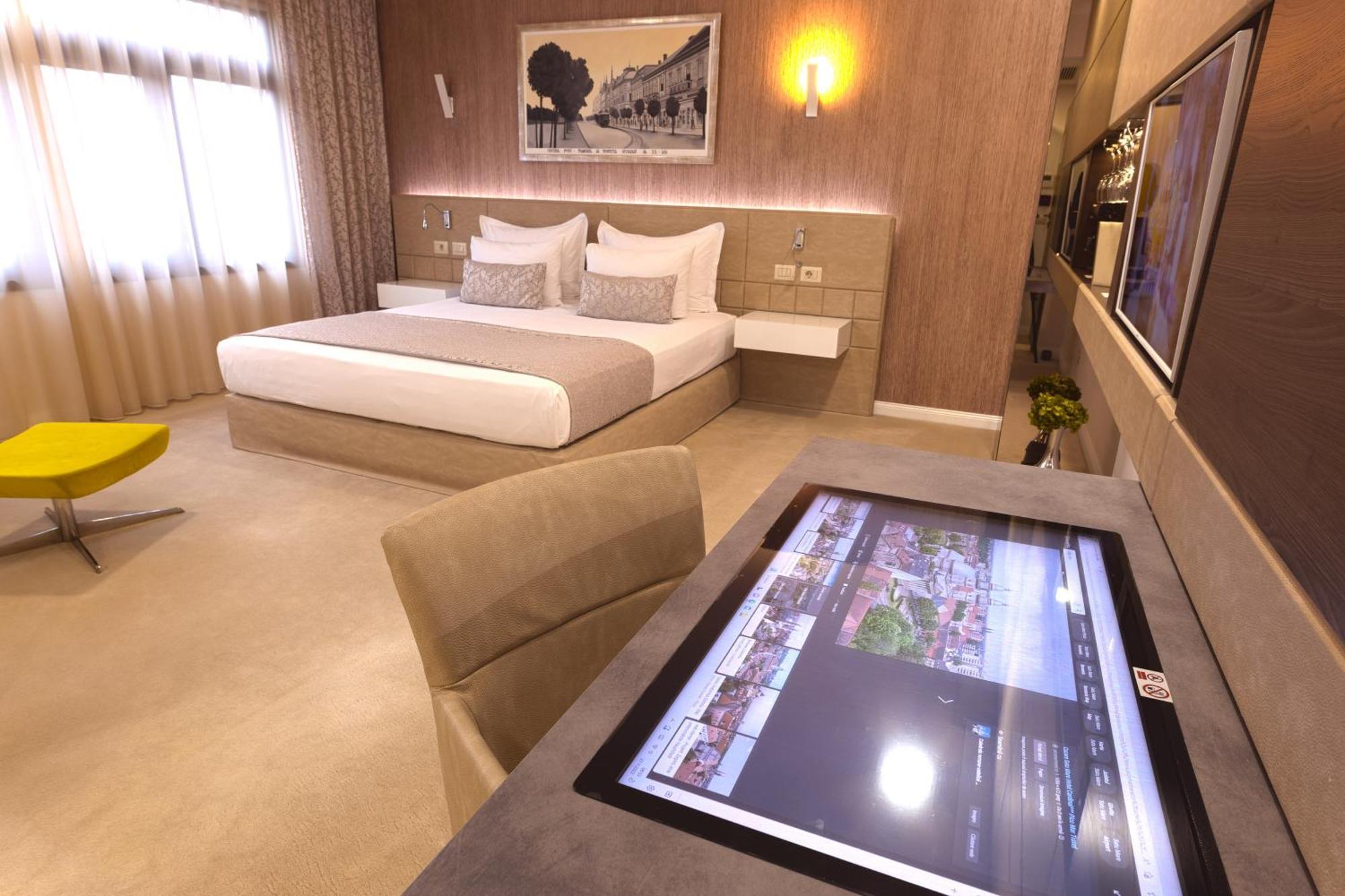 Hotel Vila Class 萨图马雷 外观 照片
