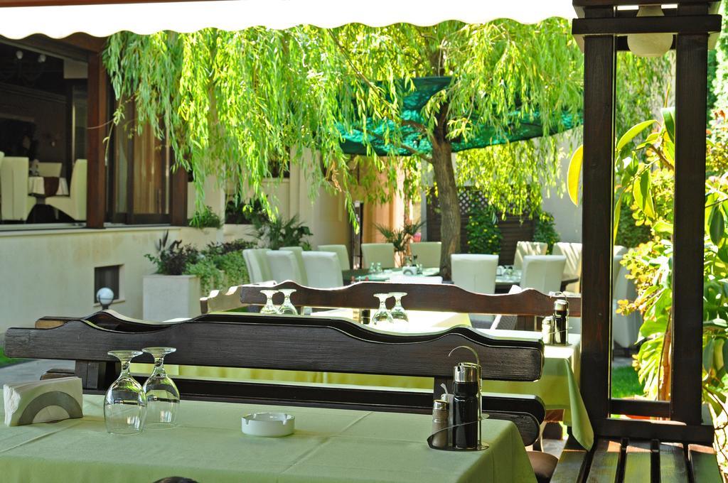 Hotel Vila Class 萨图马雷 外观 照片